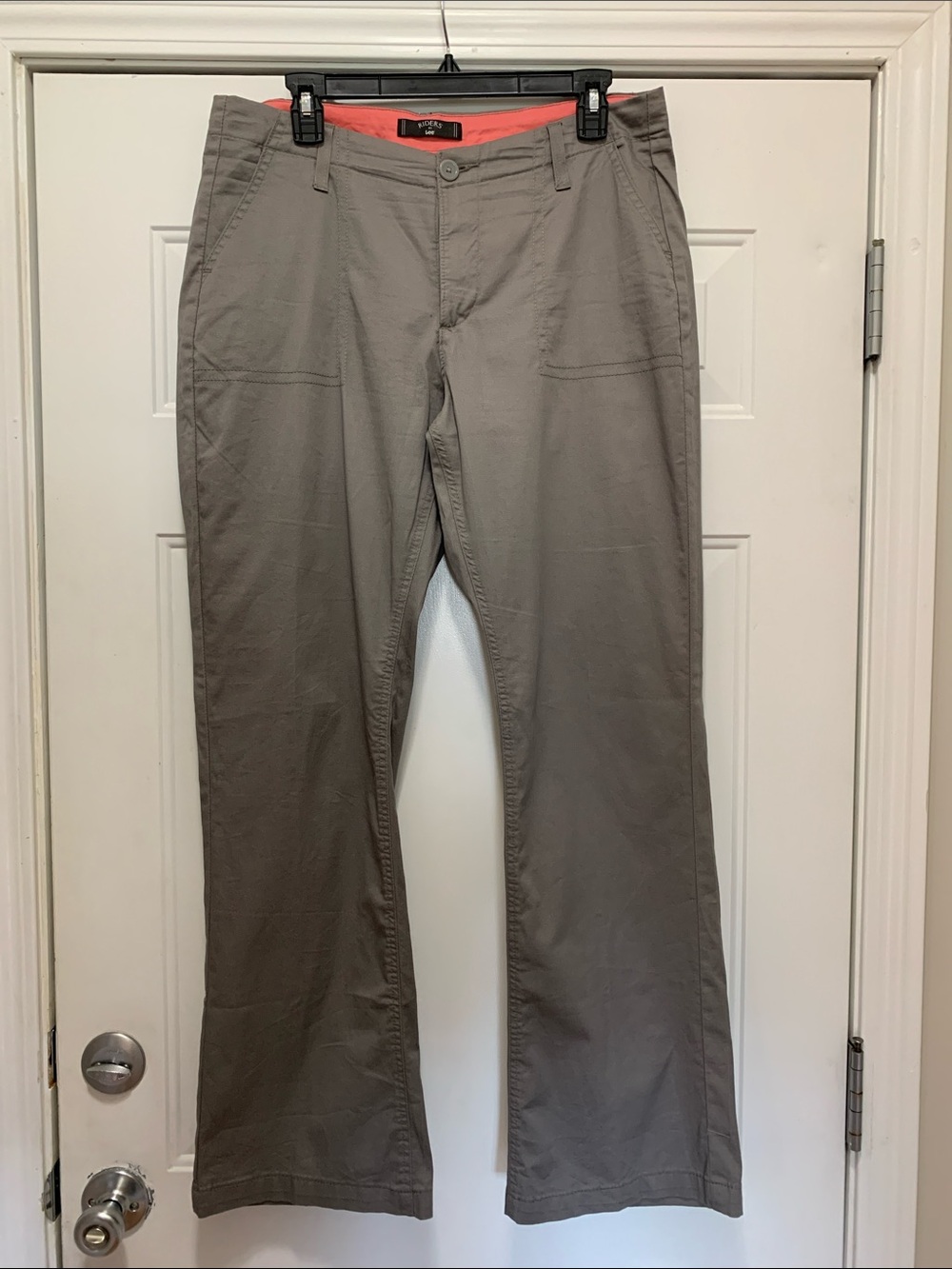 3/$15 Lee Straight-Leg Cotton Chinos in Taupe Size 12